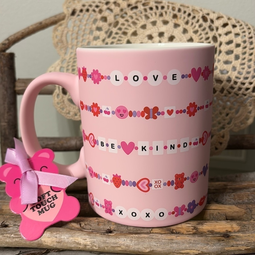 LAST ONE!  NWT PINK FRIENDSHIP BRACELETS SOFT TOUCH COFFEE MUG